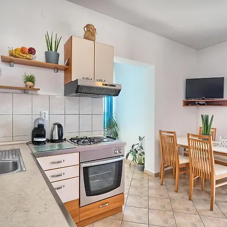 Guest house Irena Hvar Town