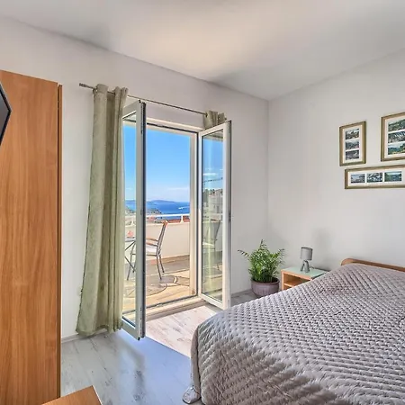 Irena Guest house 3*