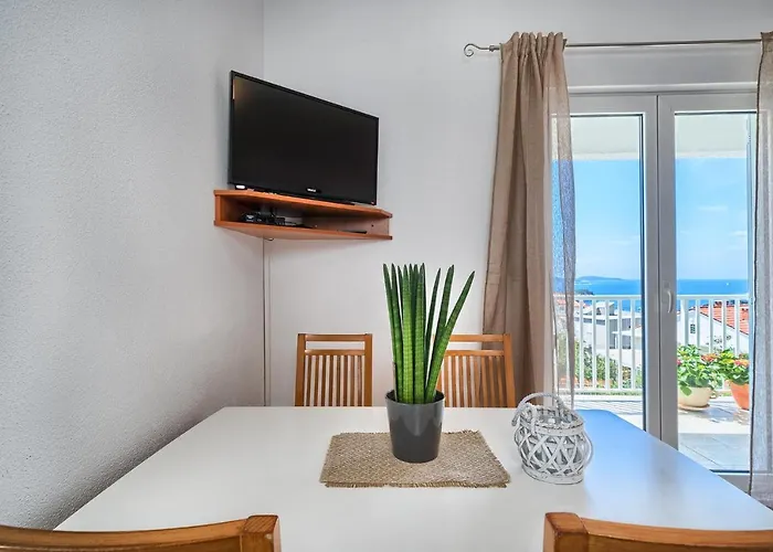 Irena Guest house 3*